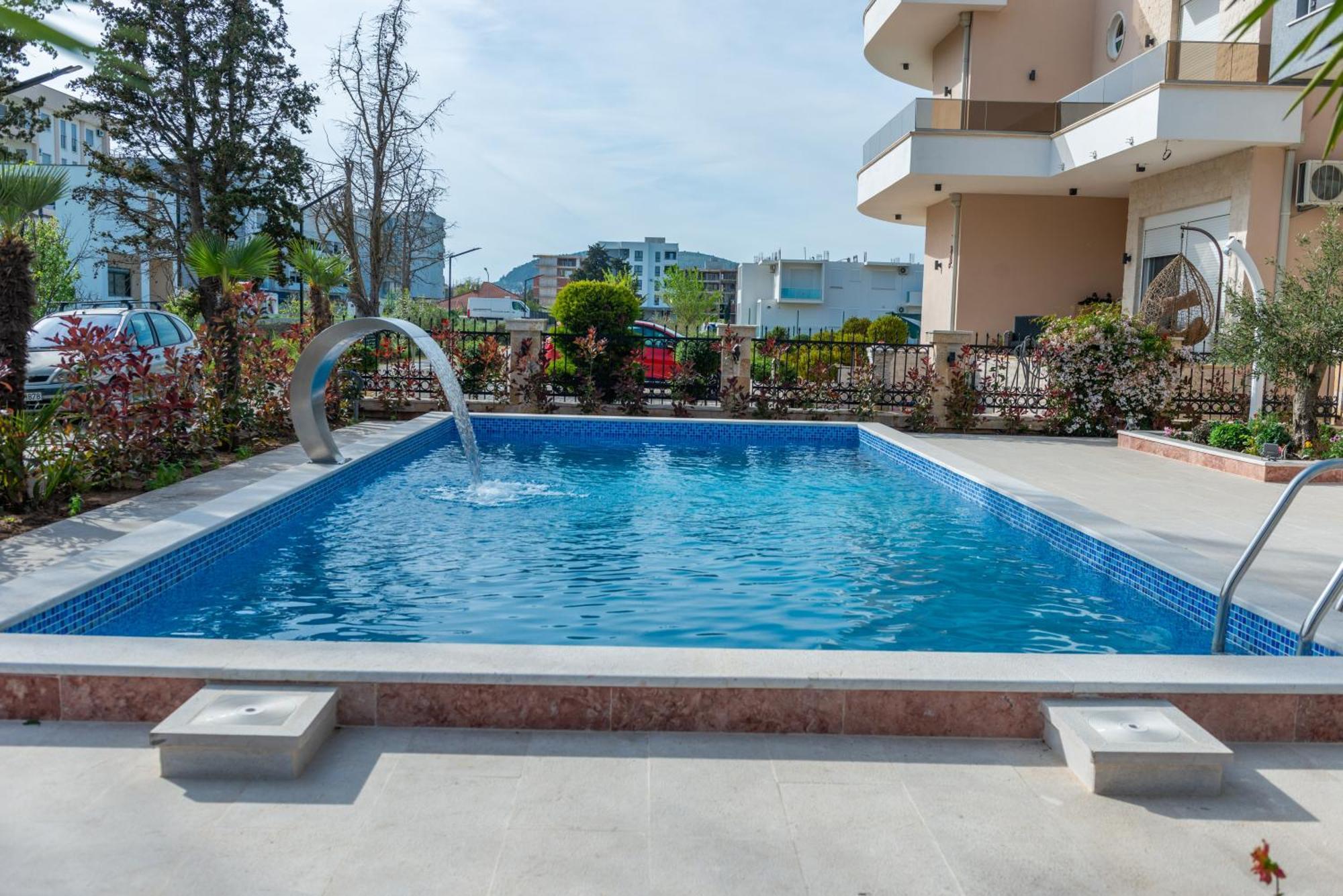 Miami Apartments Улцинь Экстерьер фото