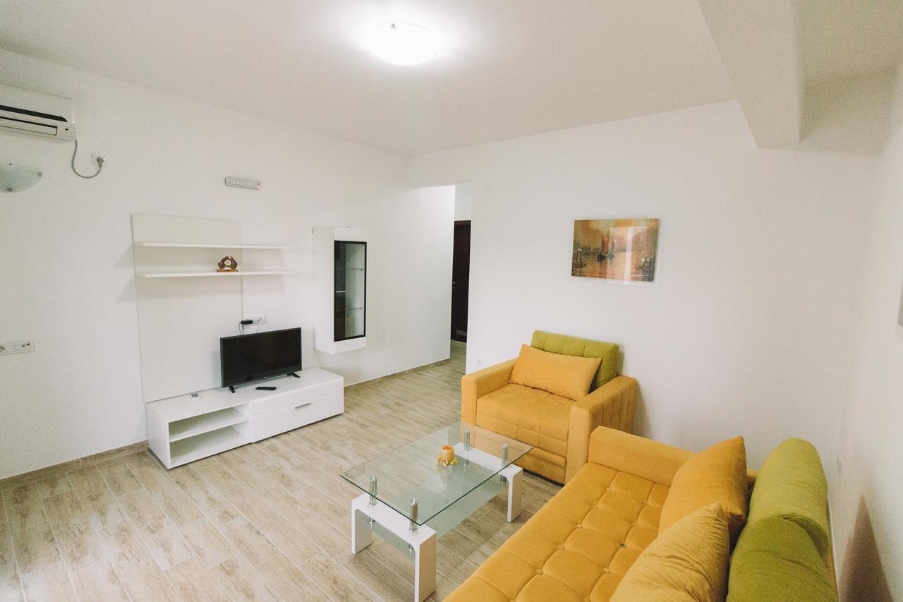 Miami Apartments Улцинь Экстерьер фото