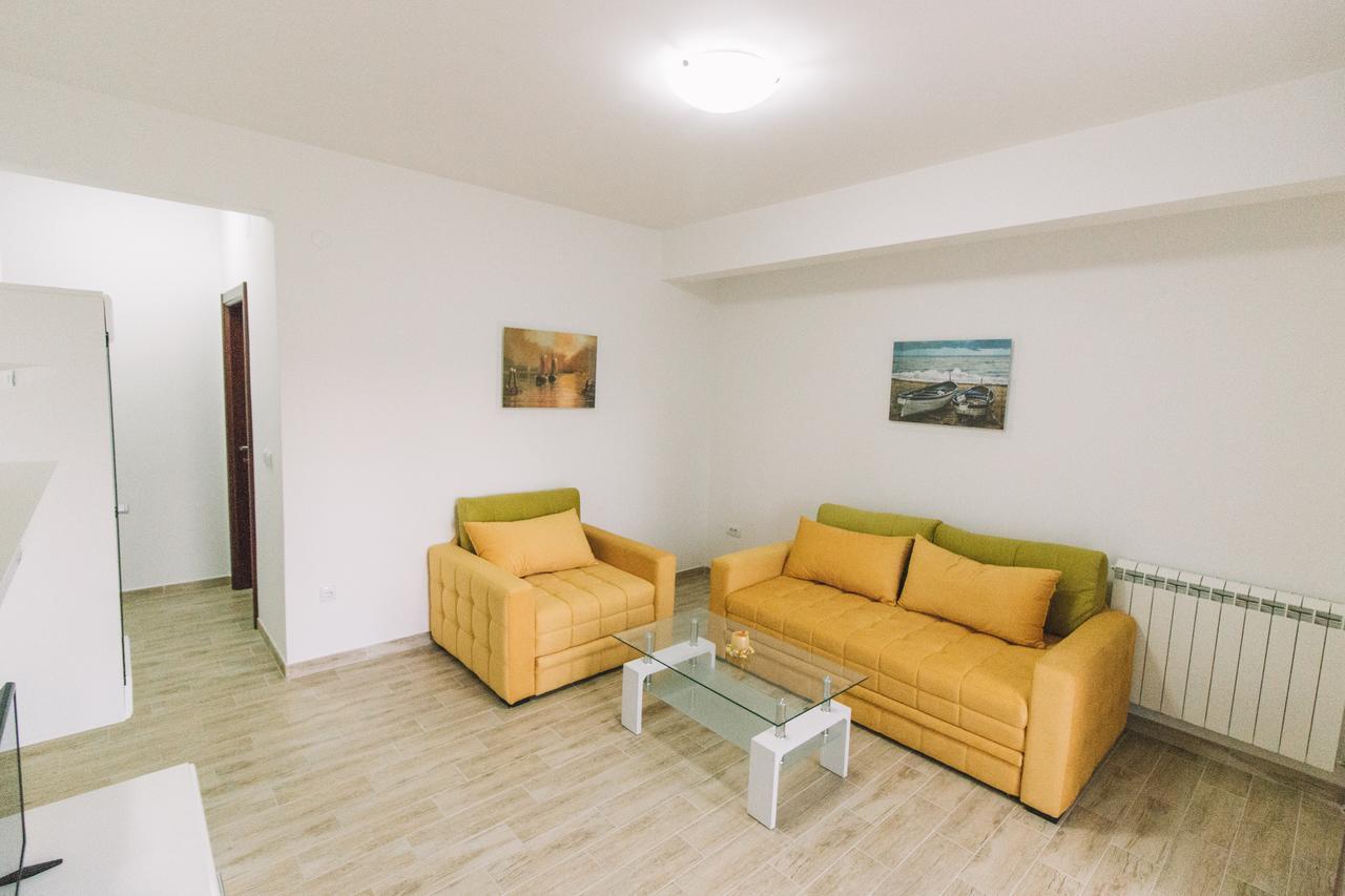 Miami Apartments Улцинь Экстерьер фото